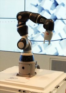 ABB　単腕型の協働ロボット発売<br>小型で軽量　幅広い用途に対応